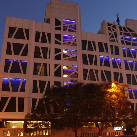 Dragonfly Hotel - The Art Hotel Mumbai Exteriör bild