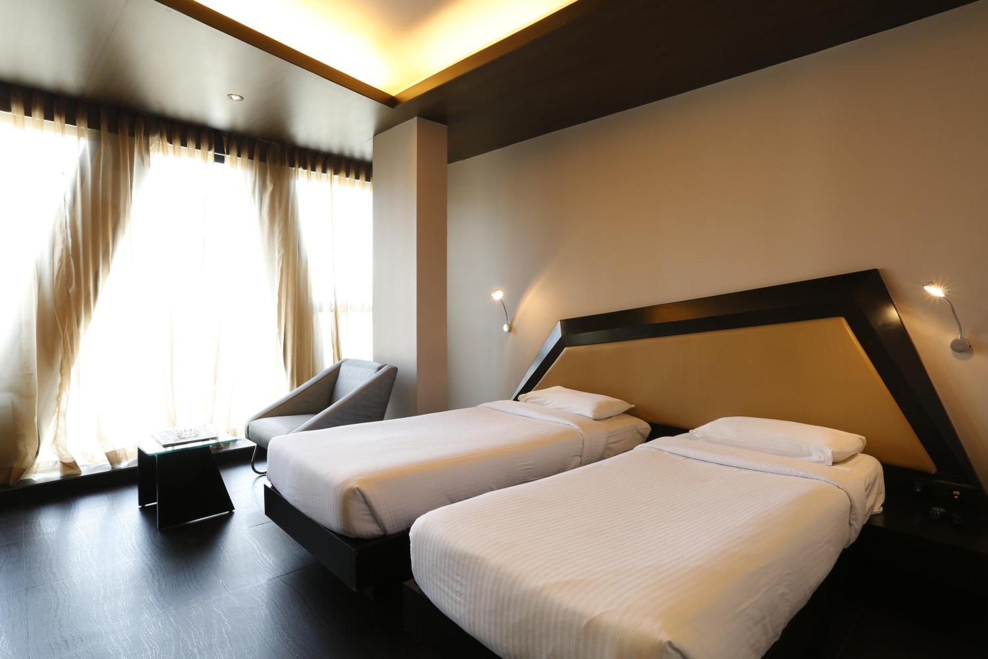 Dragonfly Hotel - The Art Hotel Mumbai Exteriör bild
