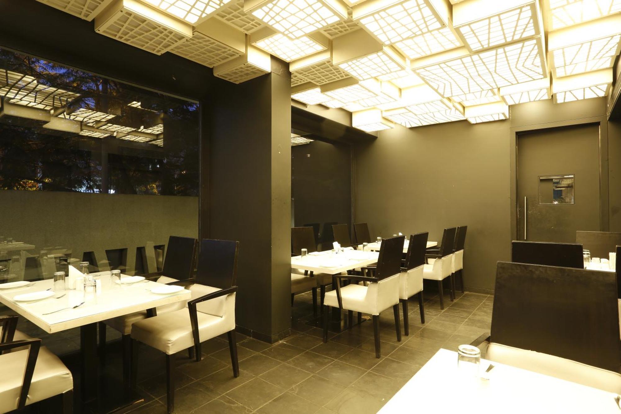 Dragonfly Hotel - The Art Hotel Mumbai Exteriör bild
