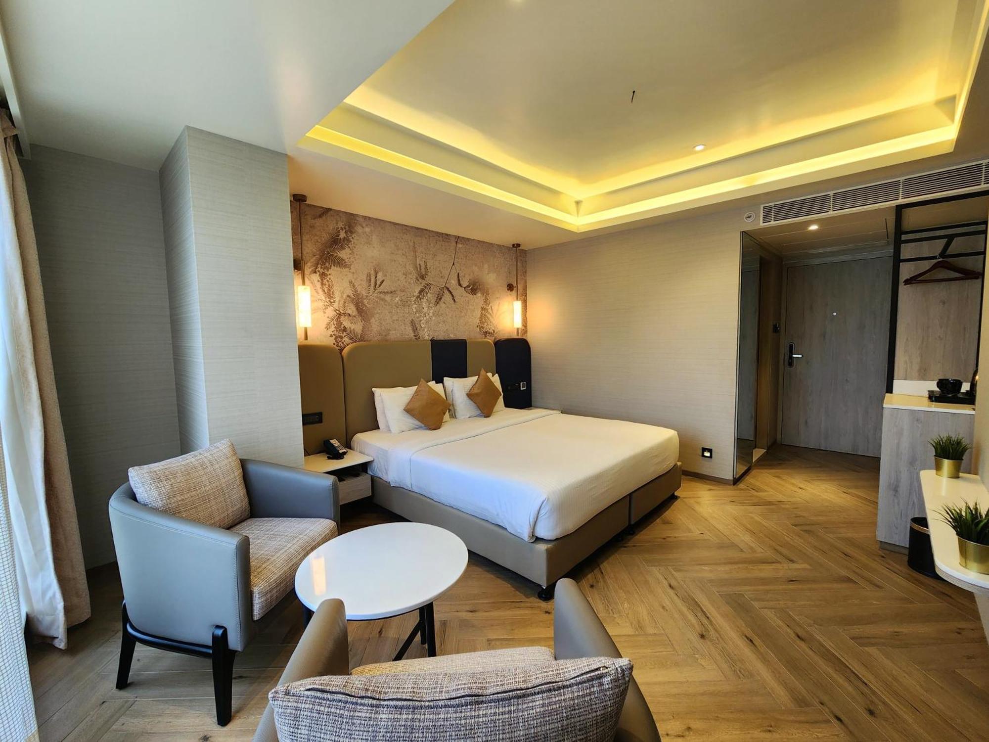 Dragonfly Hotel - The Art Hotel Mumbai Exteriör bild