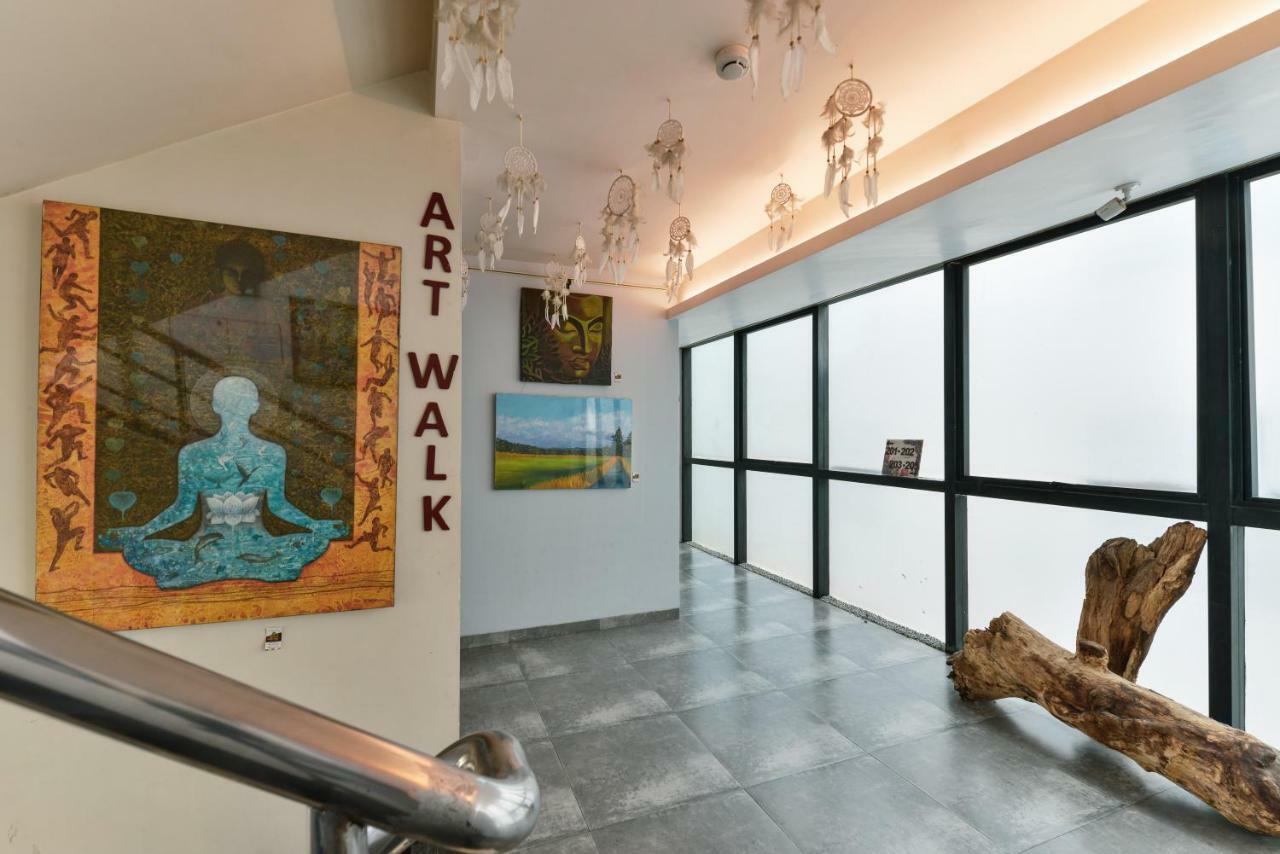 Dragonfly Hotel - The Art Hotel Mumbai Exteriör bild