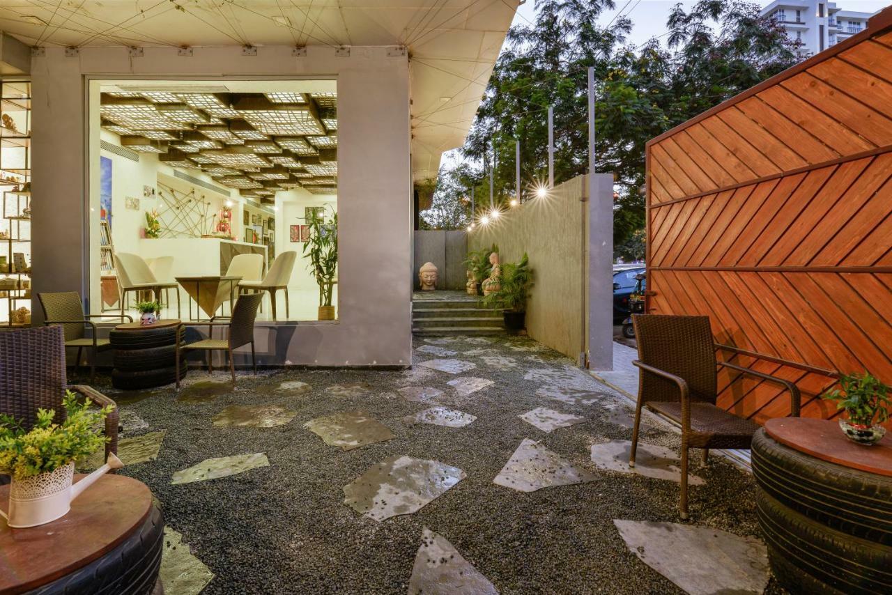 Dragonfly Hotel - The Art Hotel Mumbai Exteriör bild